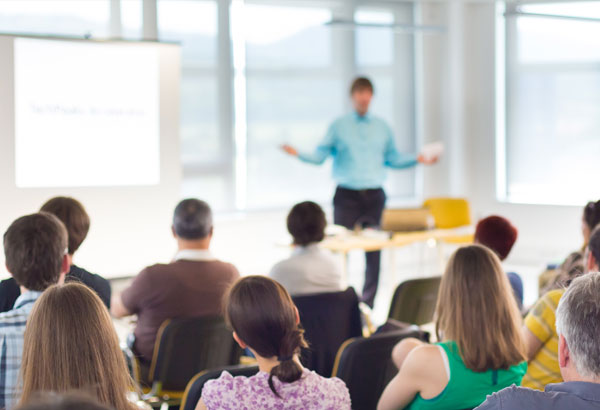 Sinh hoạt học thuật LATS - NCS Trương Công Phú